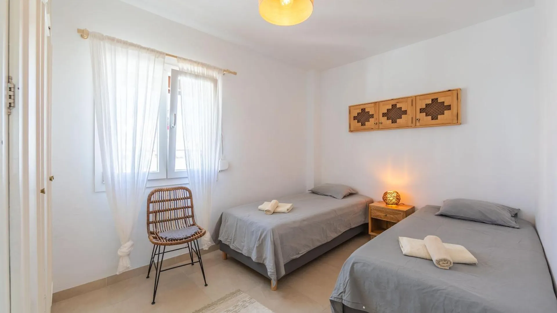 Los Lances Beach Apartments 타리파