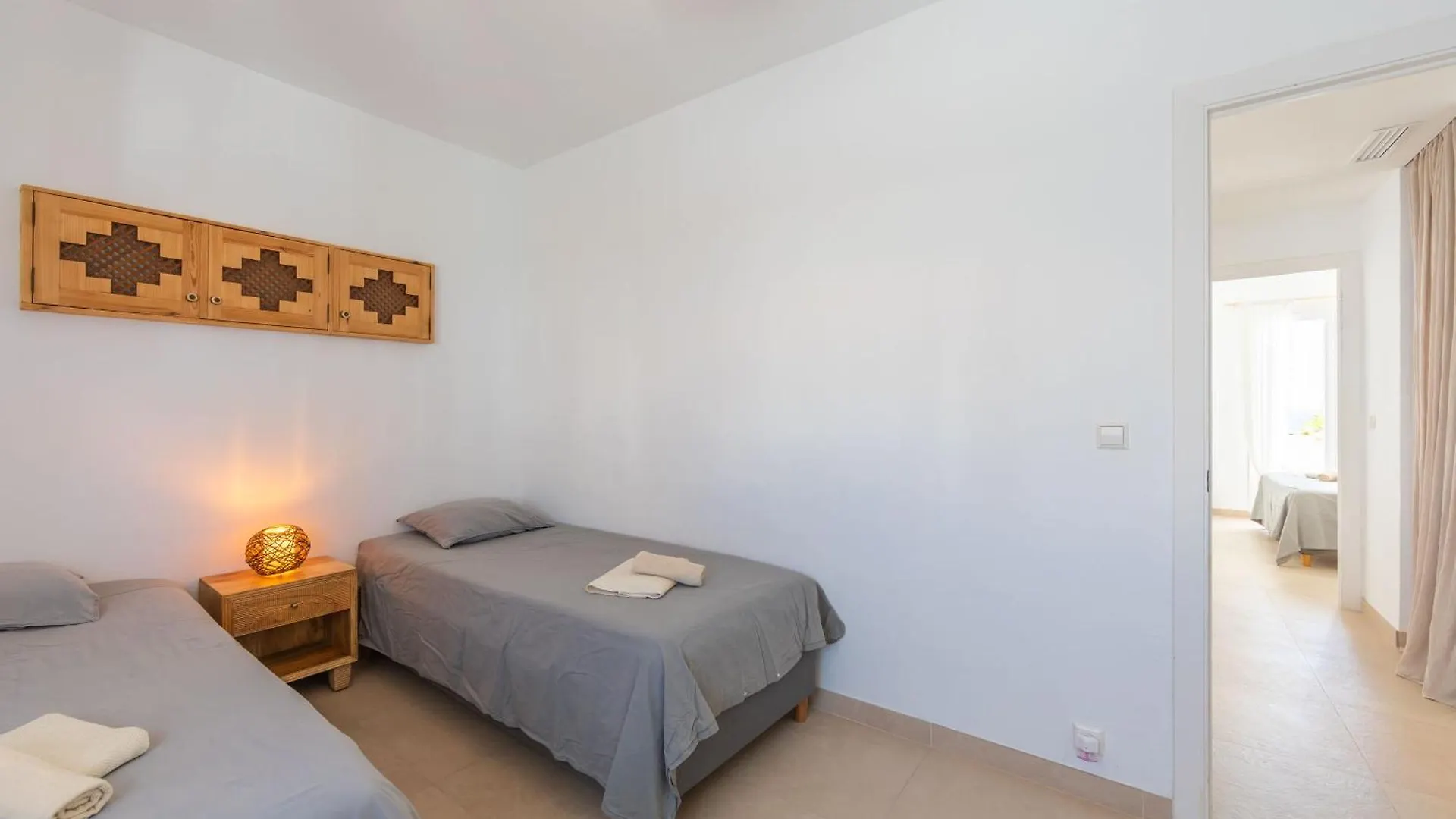 Los Lances Beach Apartments 타리파