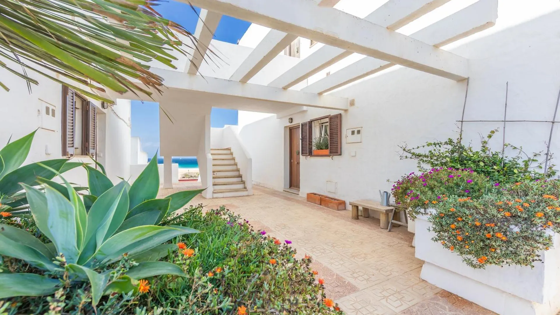 Los Lances Beach Apartments 타리파