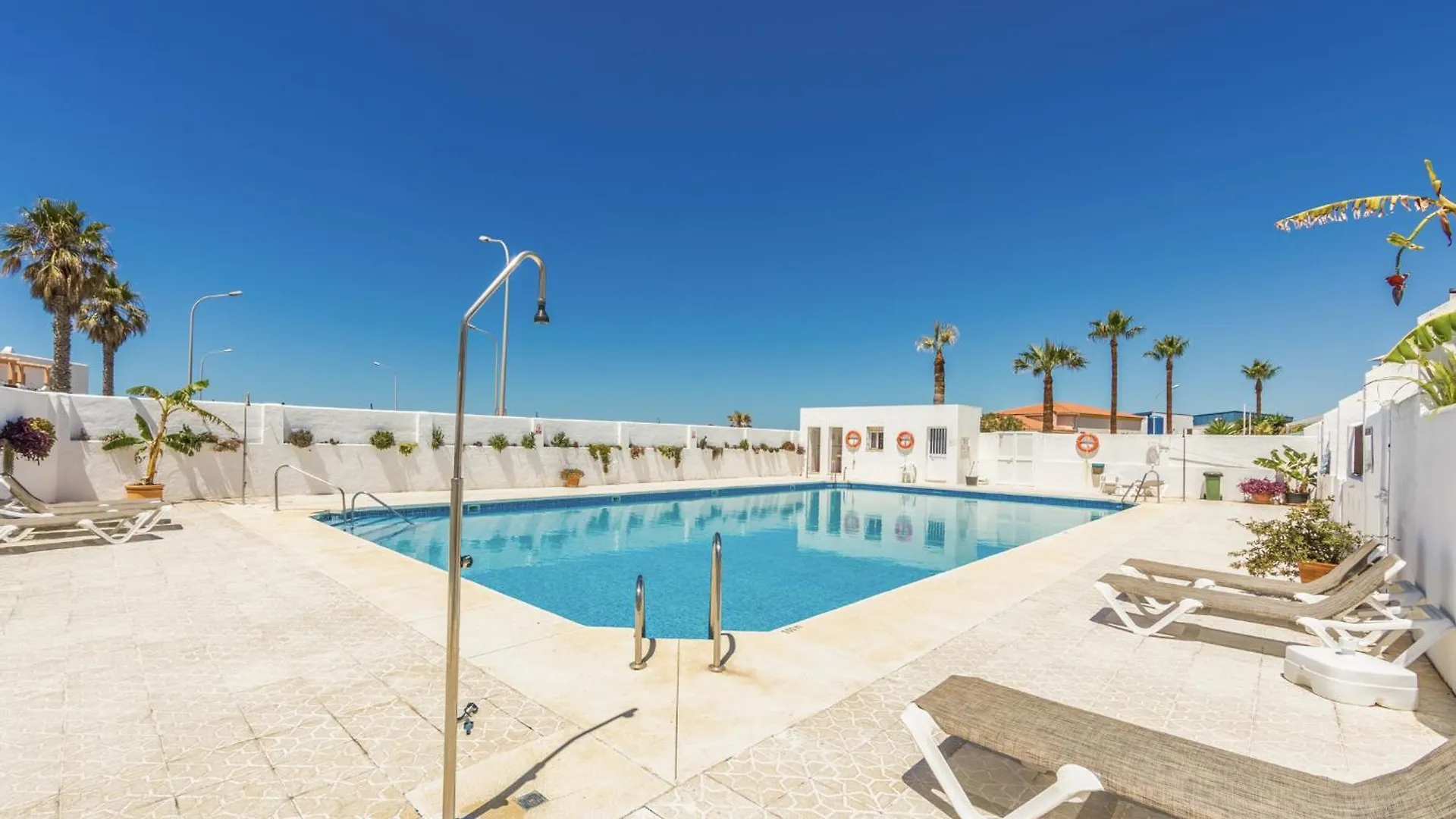 Los Lances Beach Apartments 타리파