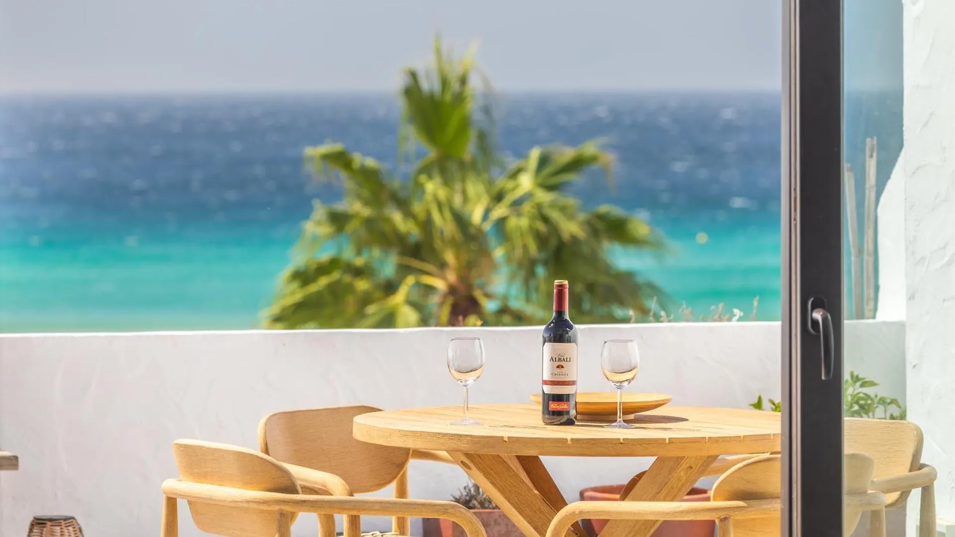Los Lances Beach Apartments 타리파